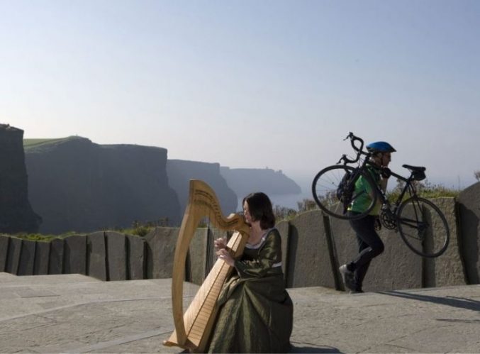 Cliffs of Moher - Busking